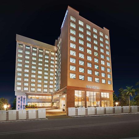 Novotel Mumbai International Airport Bombaim Exterior foto