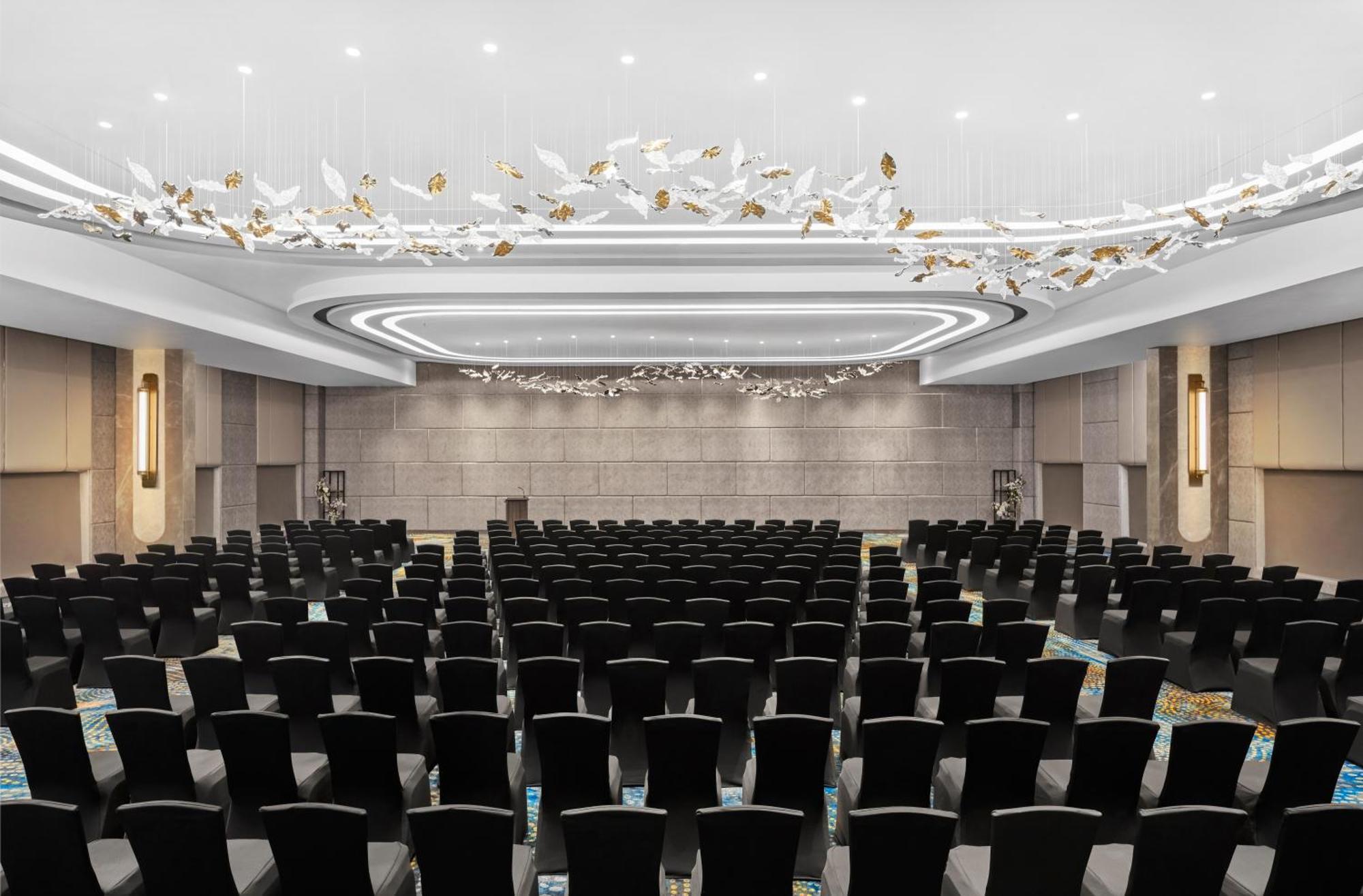 Novotel Mumbai International Airport Bombaim Exterior foto The ballroom